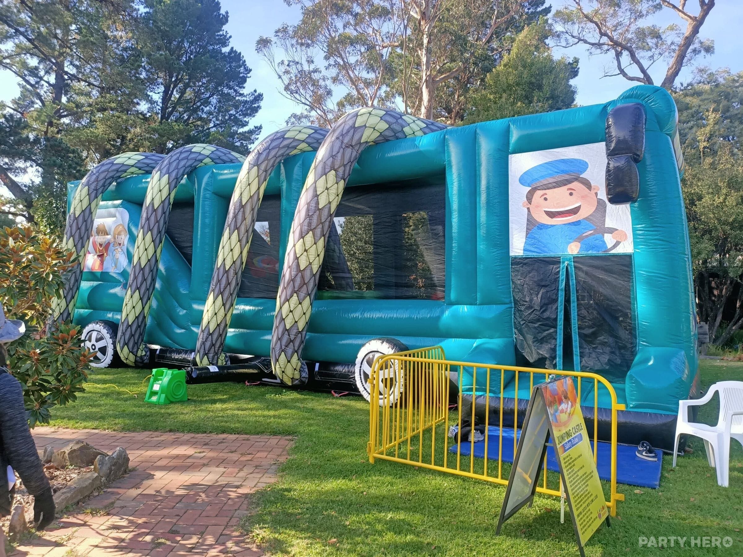 Baileys Events & Amusements - jumping castle hire in Melbourne