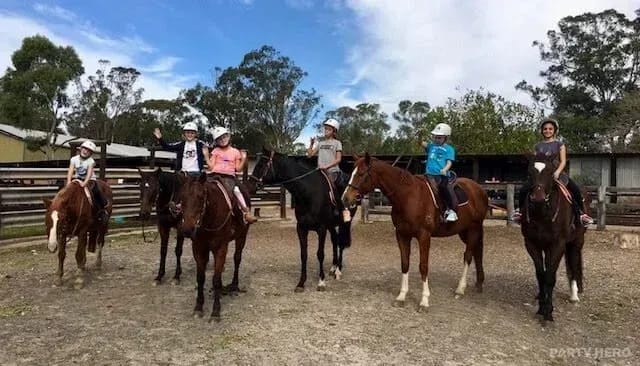 Sydney Horse Riding horse riding in Sydney - group bookings
