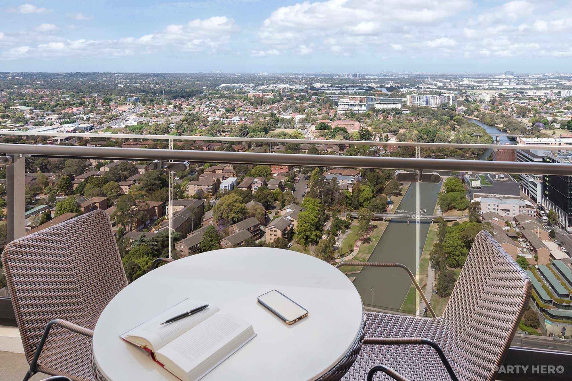 Meriton Suites Church Street, Parramatta - serviced apartments in Sydney