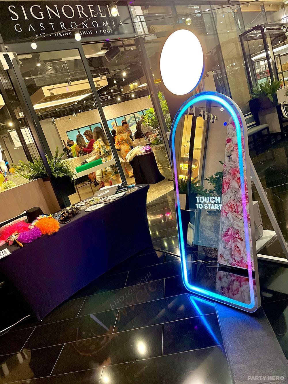 Sydney Mirror Photobooth - photobooths in Sydney