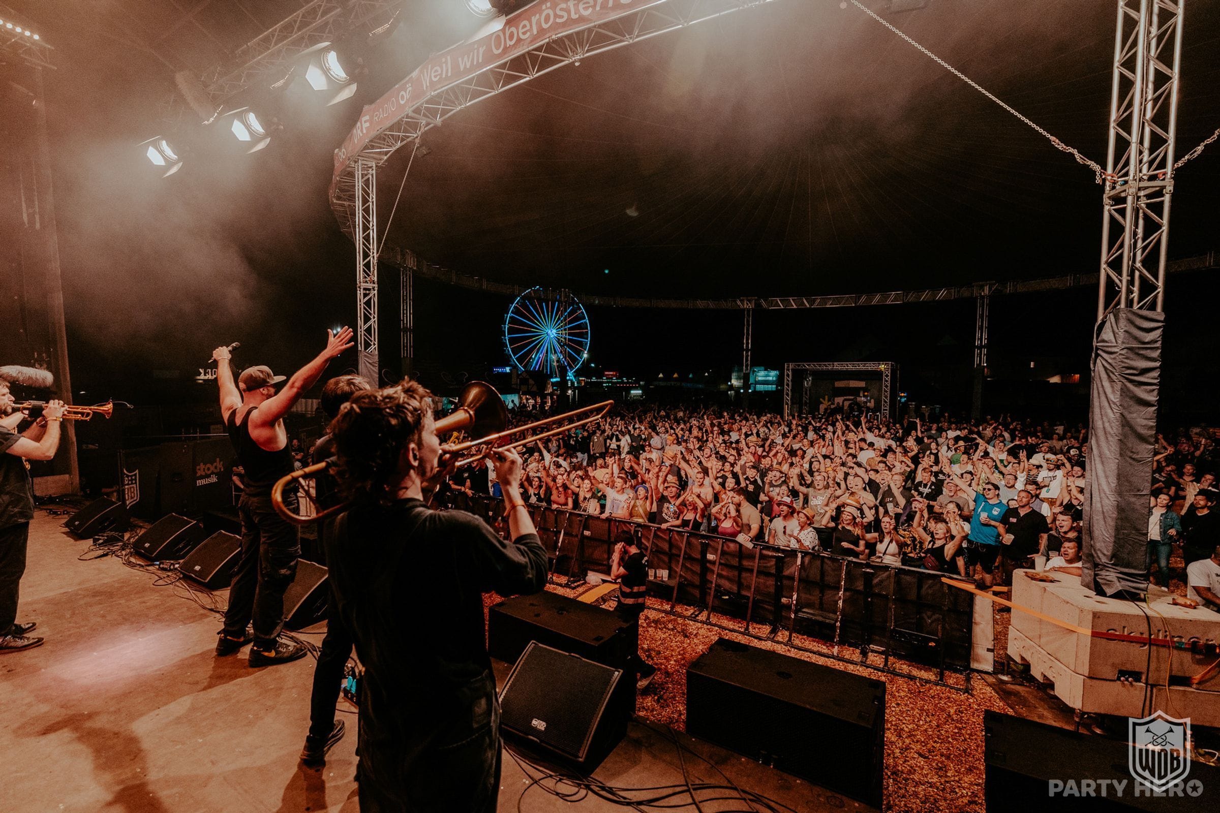 Hot Potato Band - band hire in Sydney