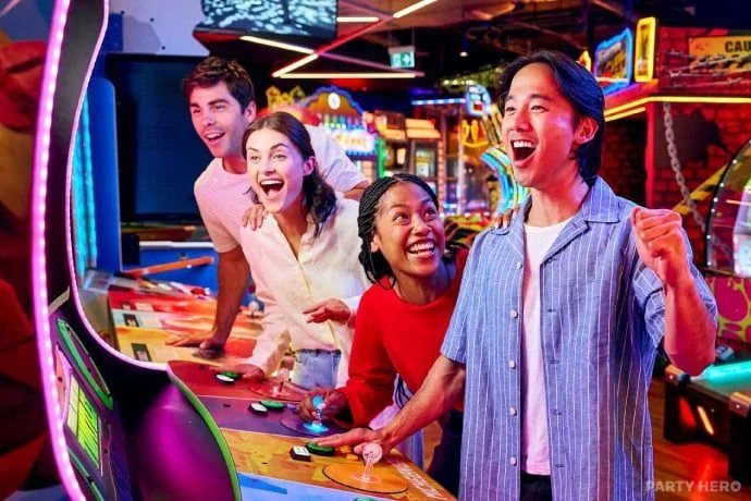 Timezone & Zone Bowling Garden City