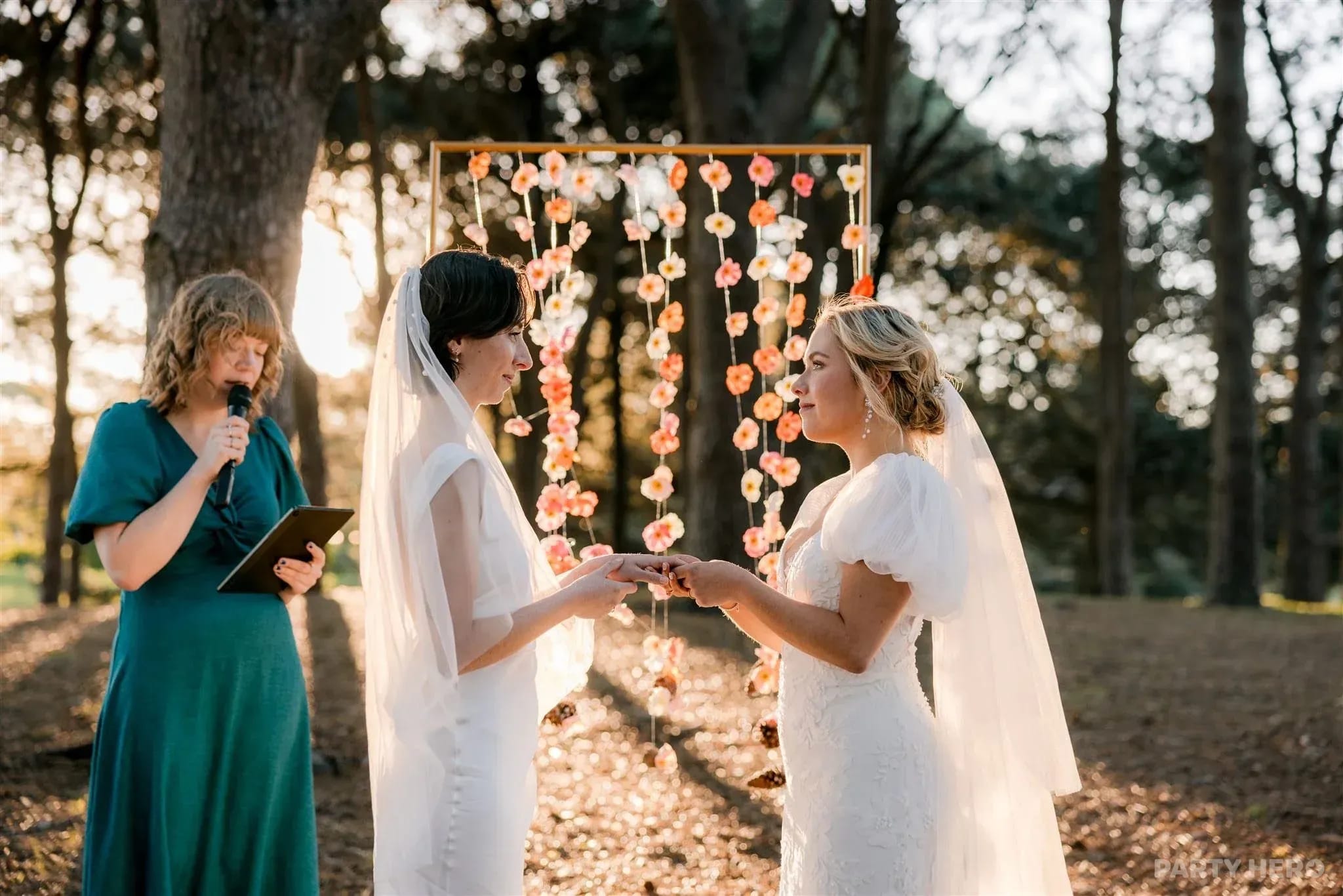Cinta Celebrant - wedding celebrant on the Central Coast
