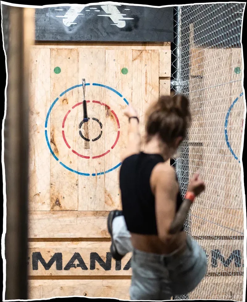 MANIAX Newstead - axe throwing in Brisbane