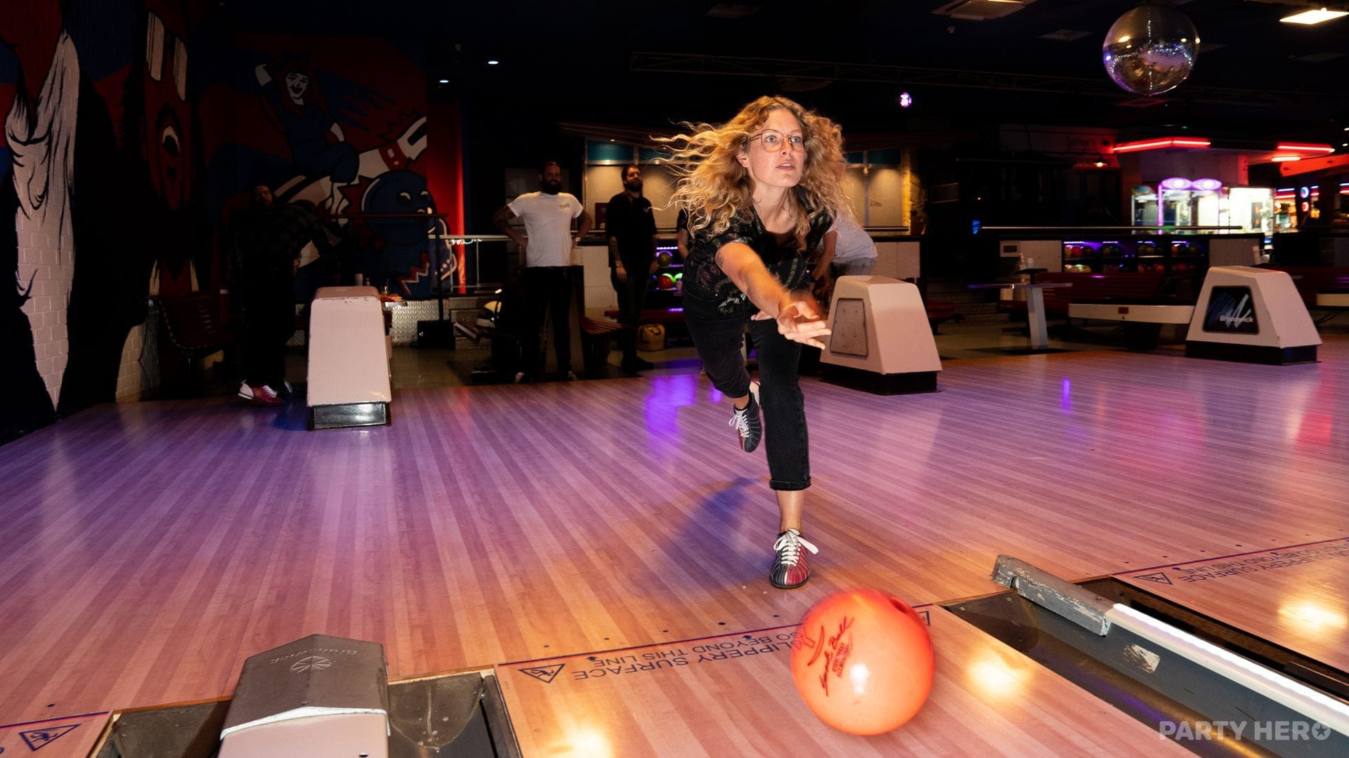 Manhattan Superbowl bowling in Sydney - group bookings