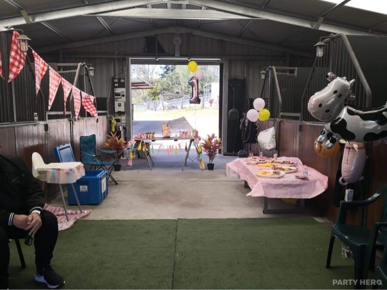 Trevena Glen Farm - horse riding in Brisbane