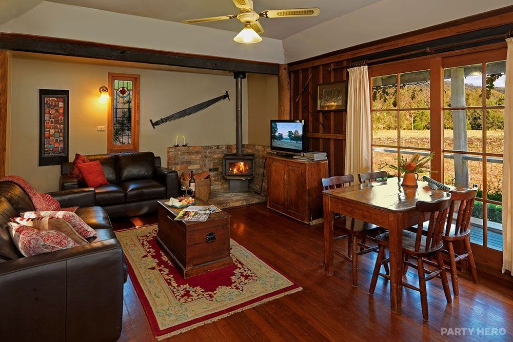 Cedar Creek Cottages - accommodation in the Hunter Valley