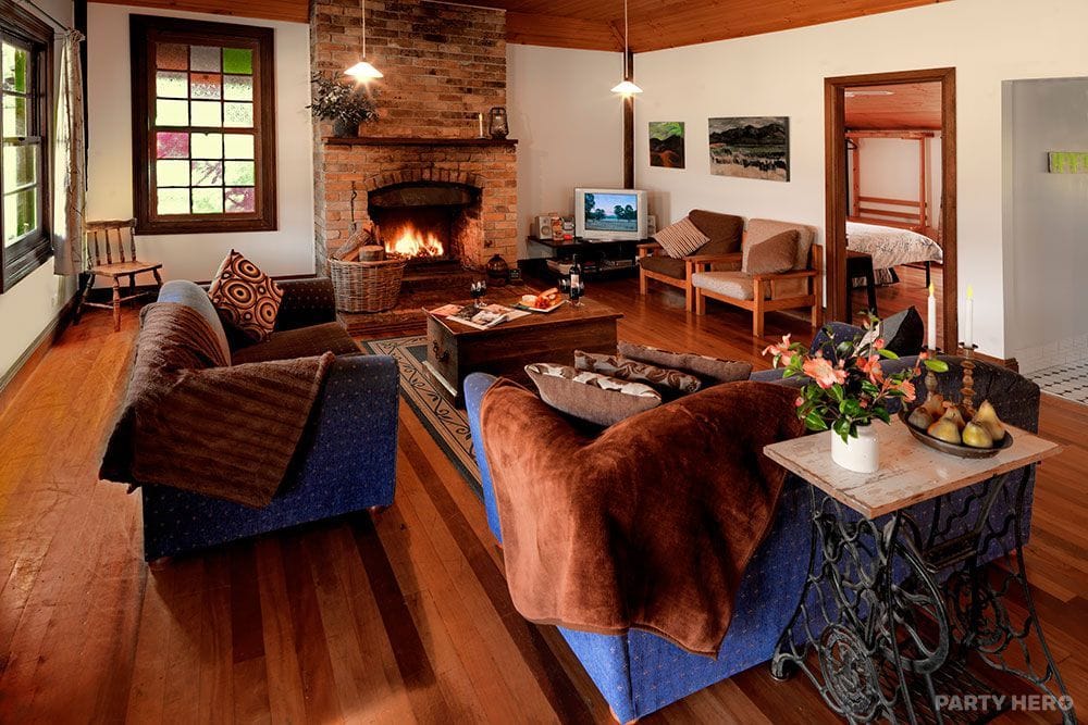 Cedar Creek Cottages - accommodation in the Hunter Valley