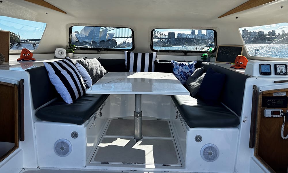 What's Kraken - Sydney Harbour boat hire