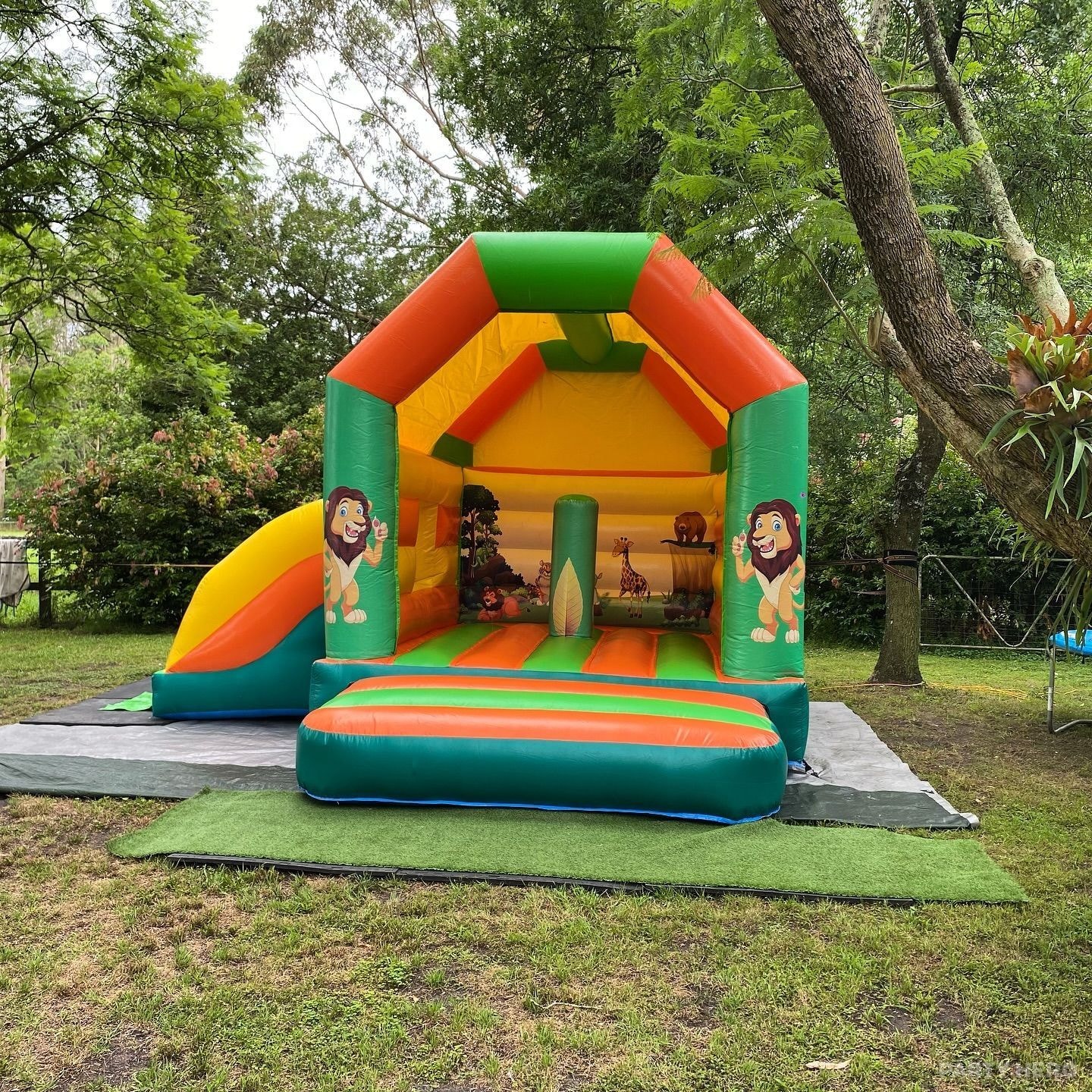Castles on Command - jumping castle hire on the Central Coast