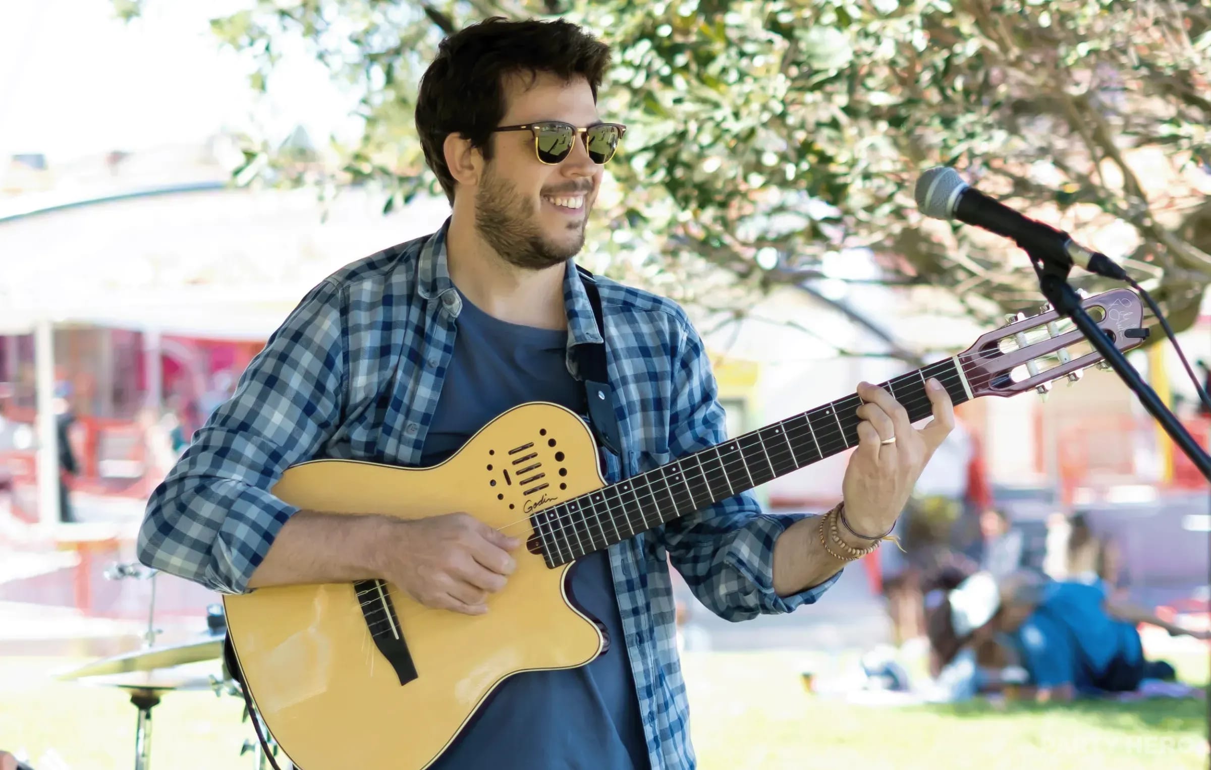 Ricardo Steyer activity in Sydney - group bookings
