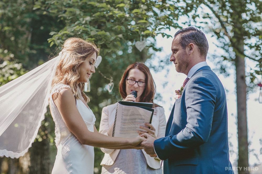 Nina de Borde Celebrant - wedding celebrant in the Southern Highlands