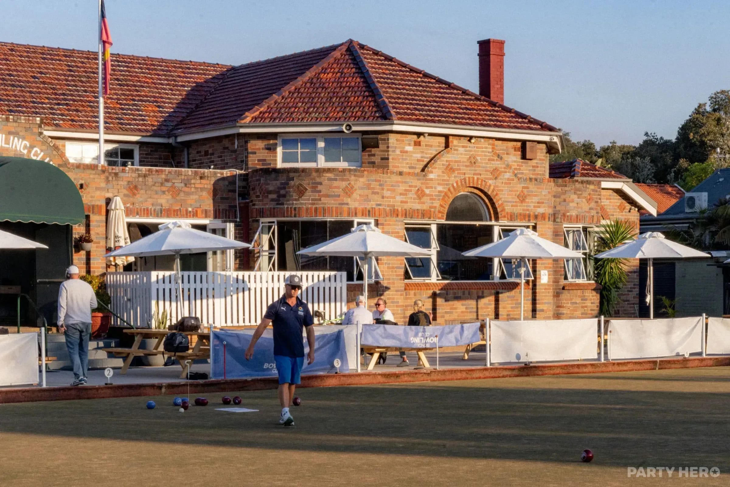 Bondi Bowling Club lawn bowls in Sydney - group bookings