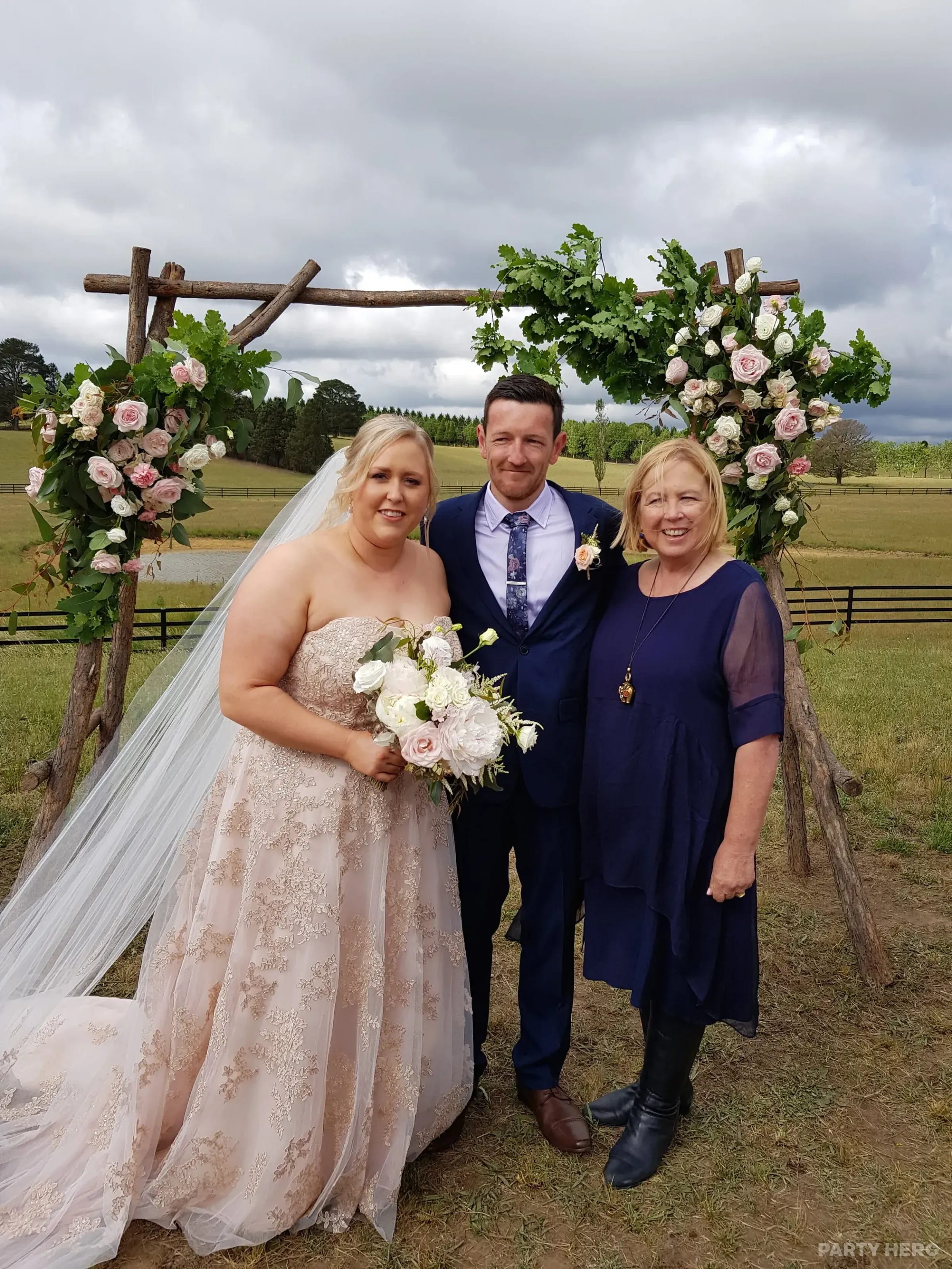 Diana Kelly Celebrant - wedding celebrant in the Southern Highlands