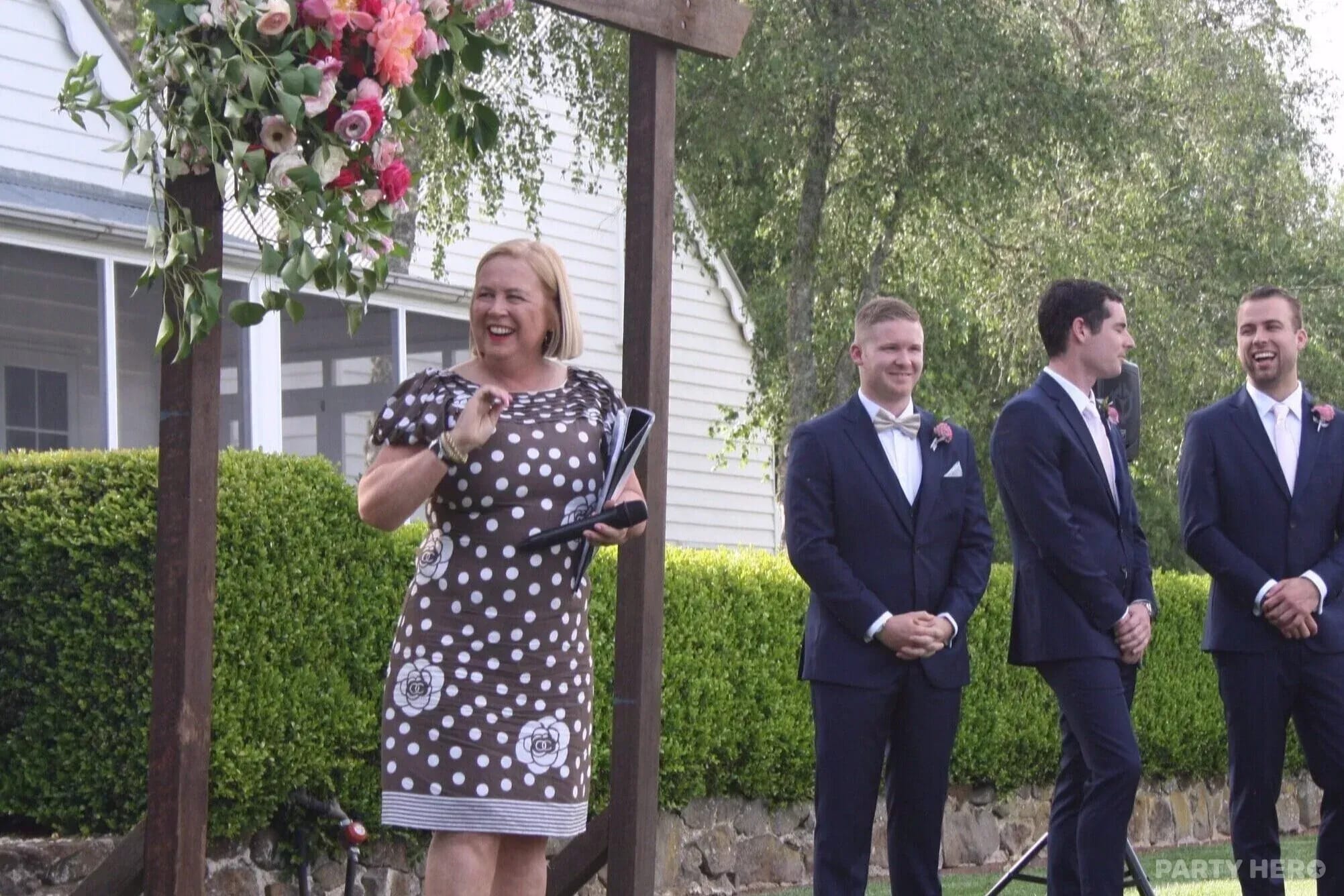 Diana Kelly Celebrant - wedding celebrant in the Southern Highlands