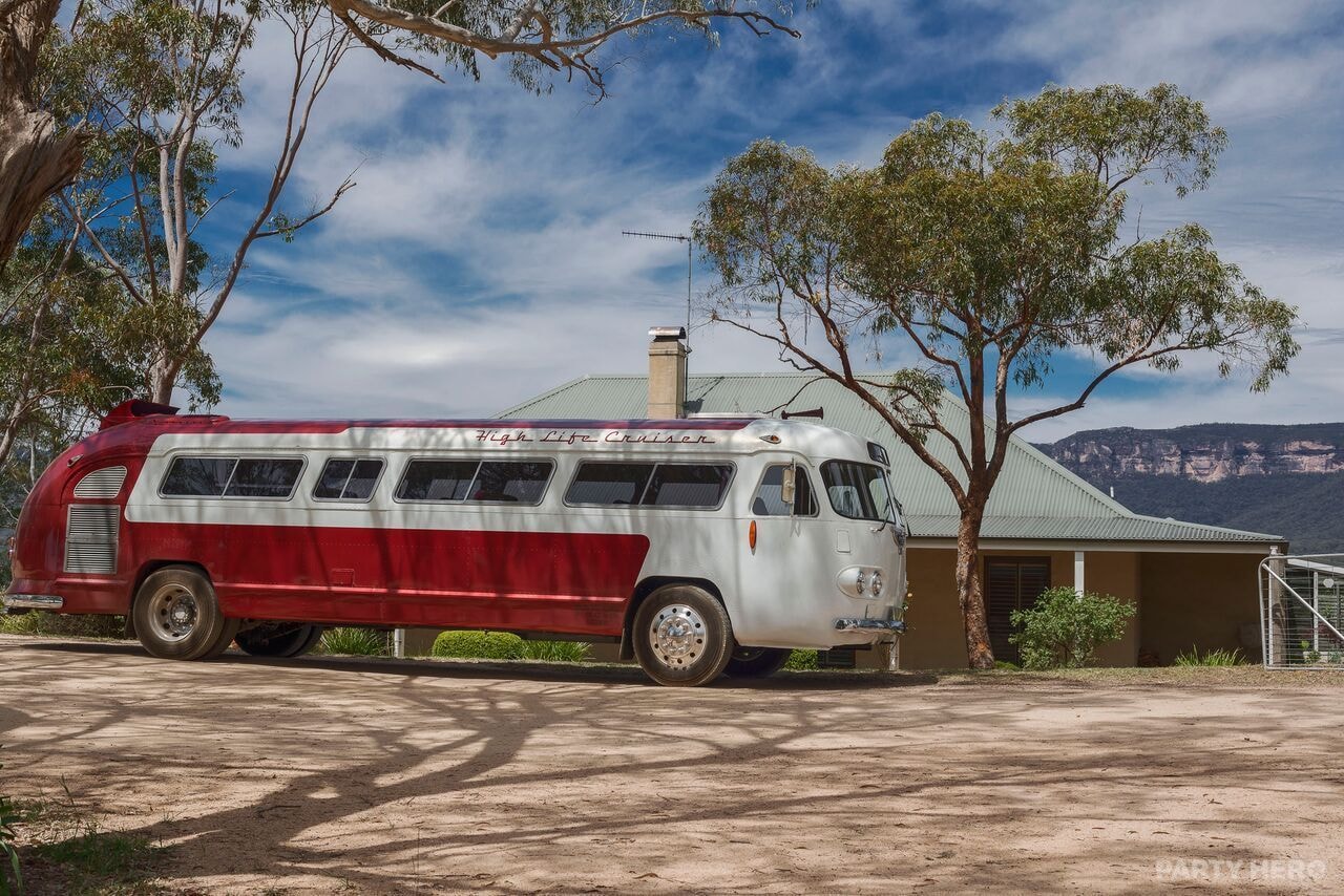 Fantastic Aussie Tours - party bus hire in the Blue Mountains