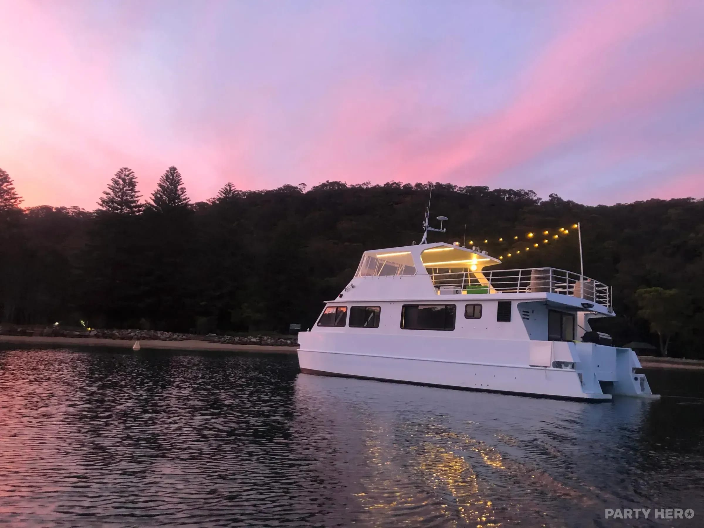The Shining Light - boats in Sydney