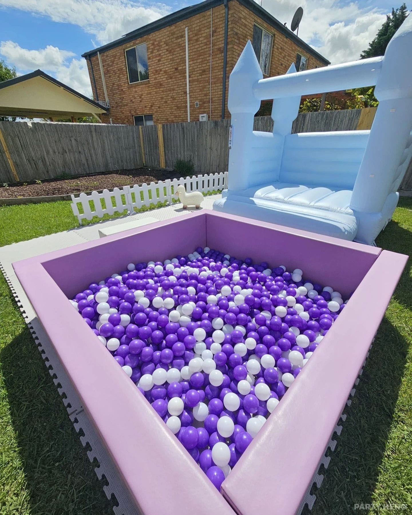 Play Corner Co - jumping castle hire in Melbourne