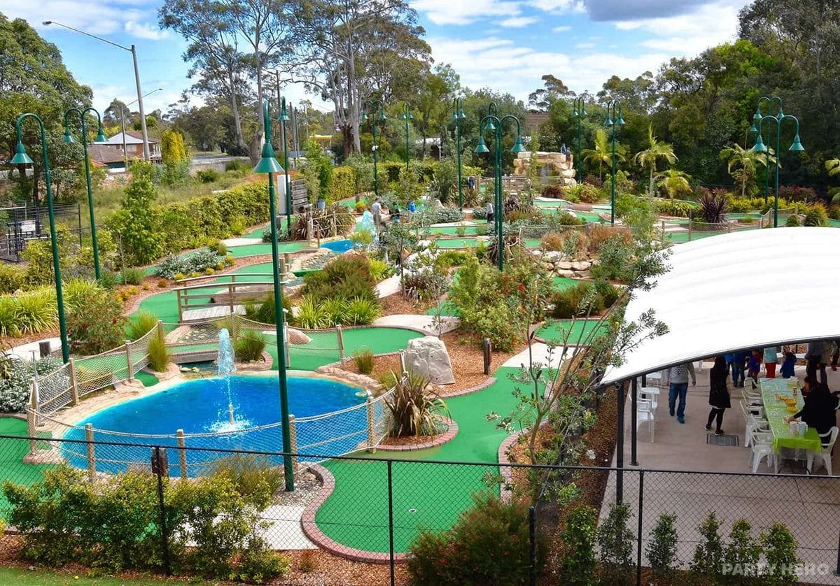 Thornleigh Golf Centre mini golf in Sydney - group bookings