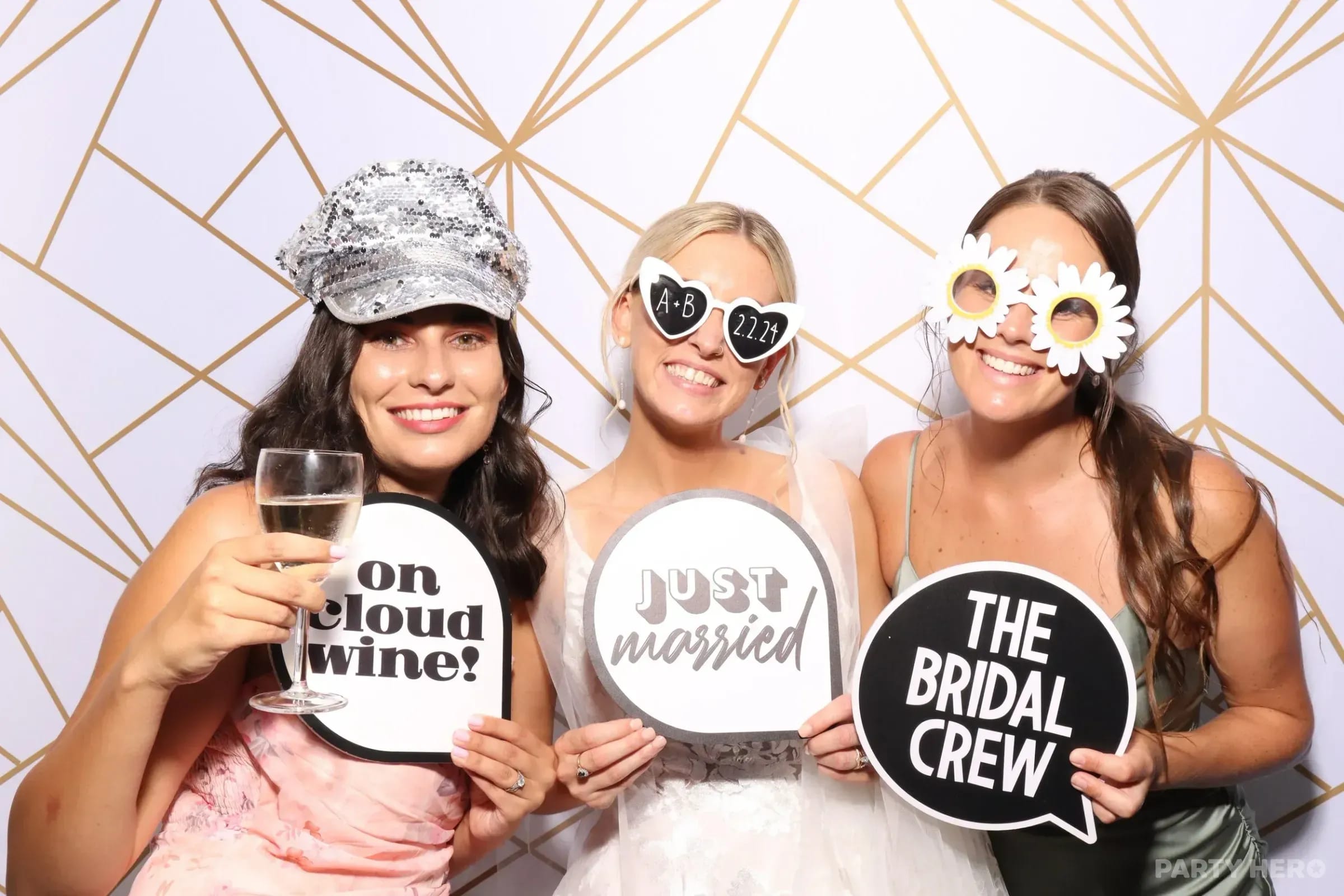 Shooting Stars Photobooth - photobooths on the Central Coast