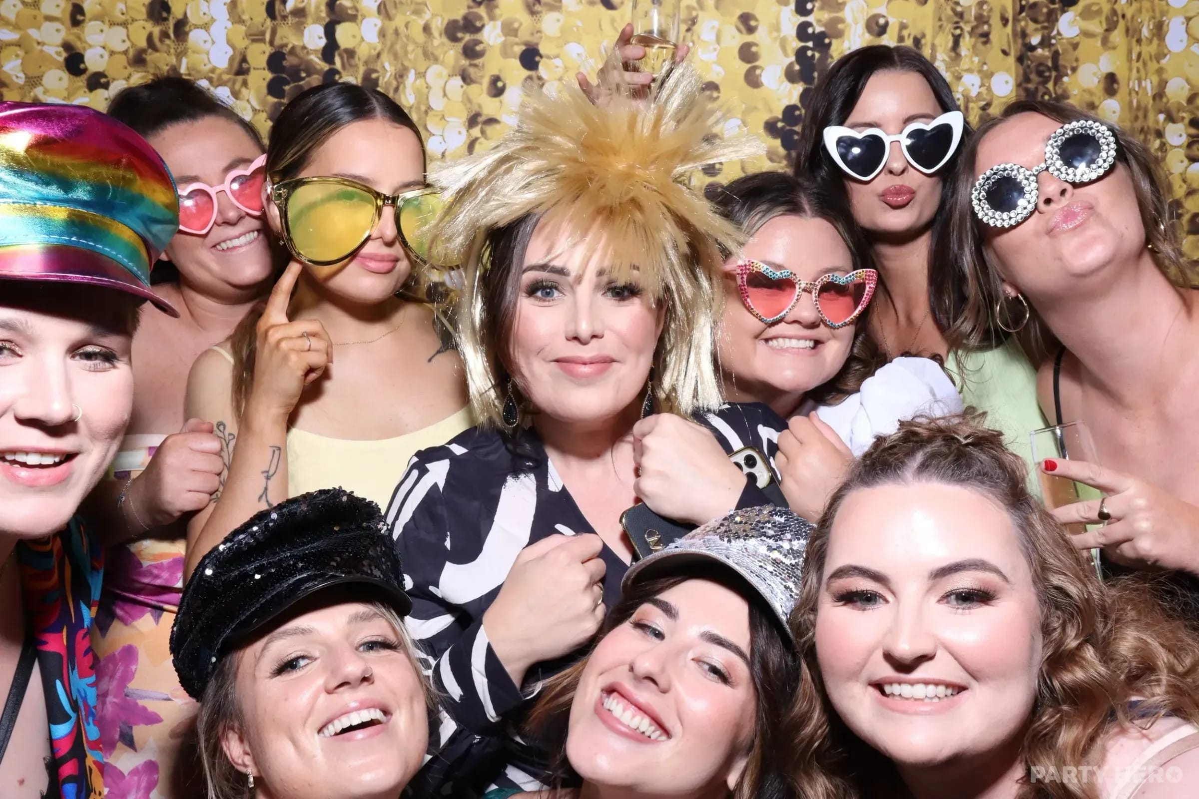 Shooting Stars Photobooth - photobooths on the Central Coast