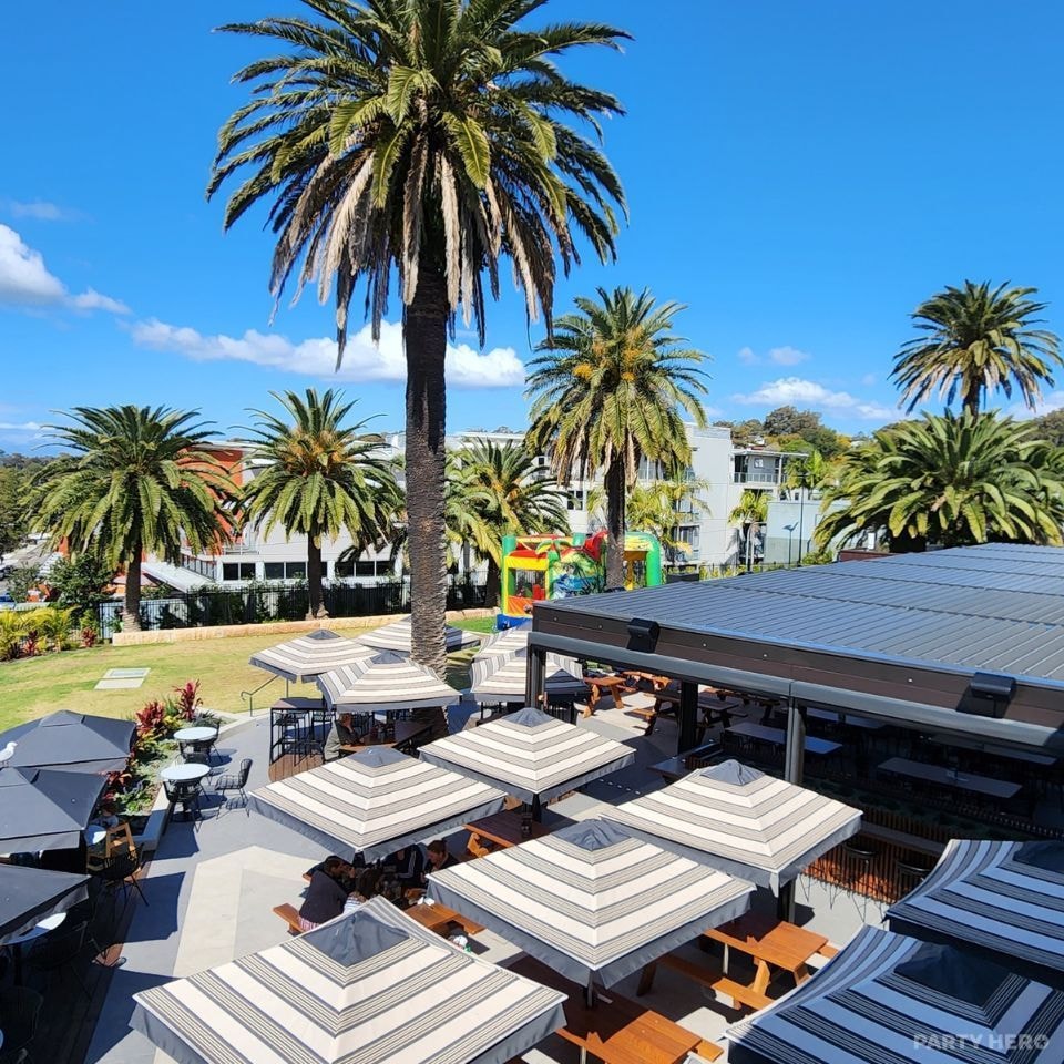 Toronto Hotel - party venue in Newcastle