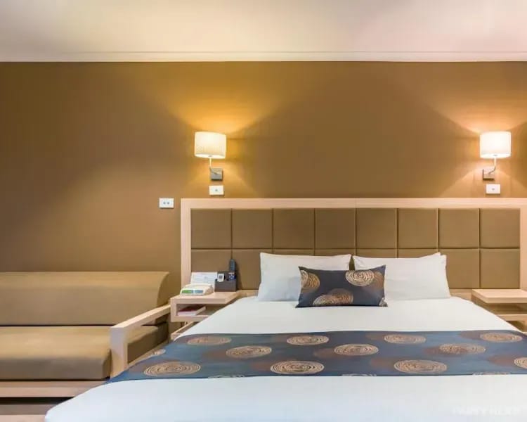 The Waverley International Hotel - hotel in Glen Waverley