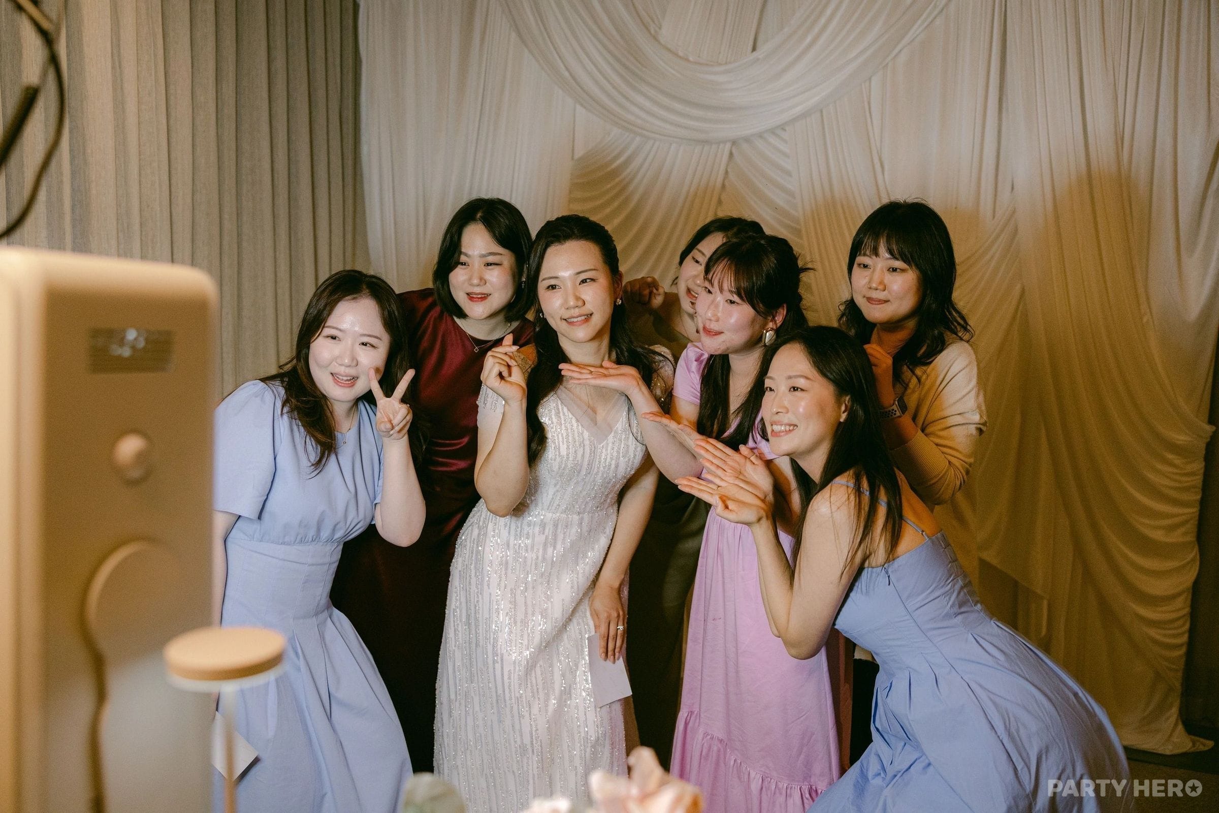 Aesthetic Photo Booth - photo booth hire in Melbourne