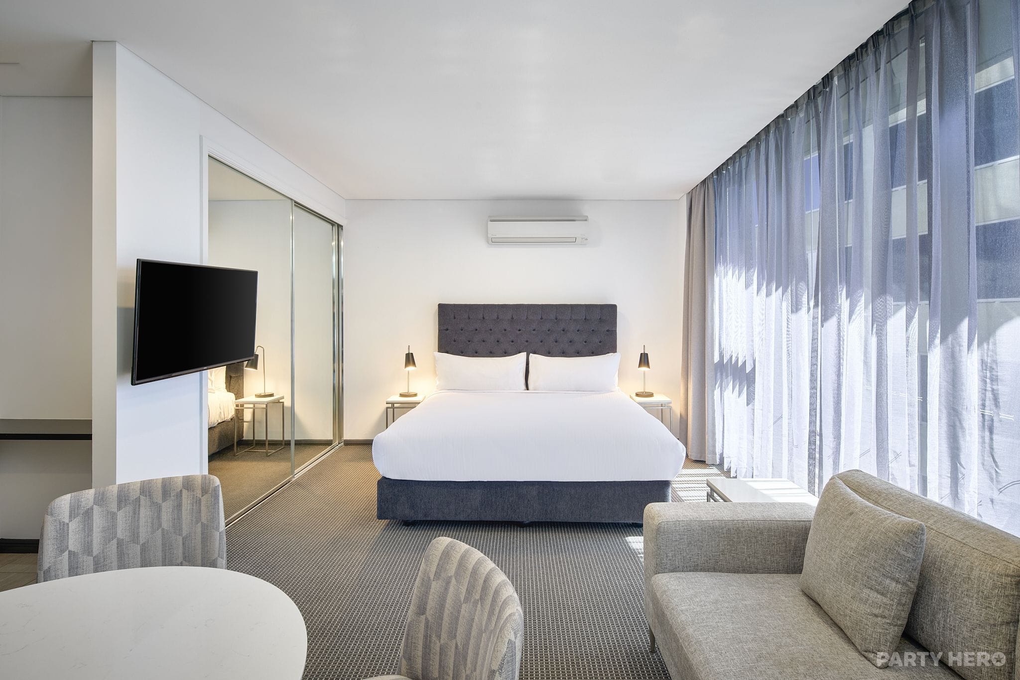 Meriton Suites Campbell Street - serviced apartments in Sydney