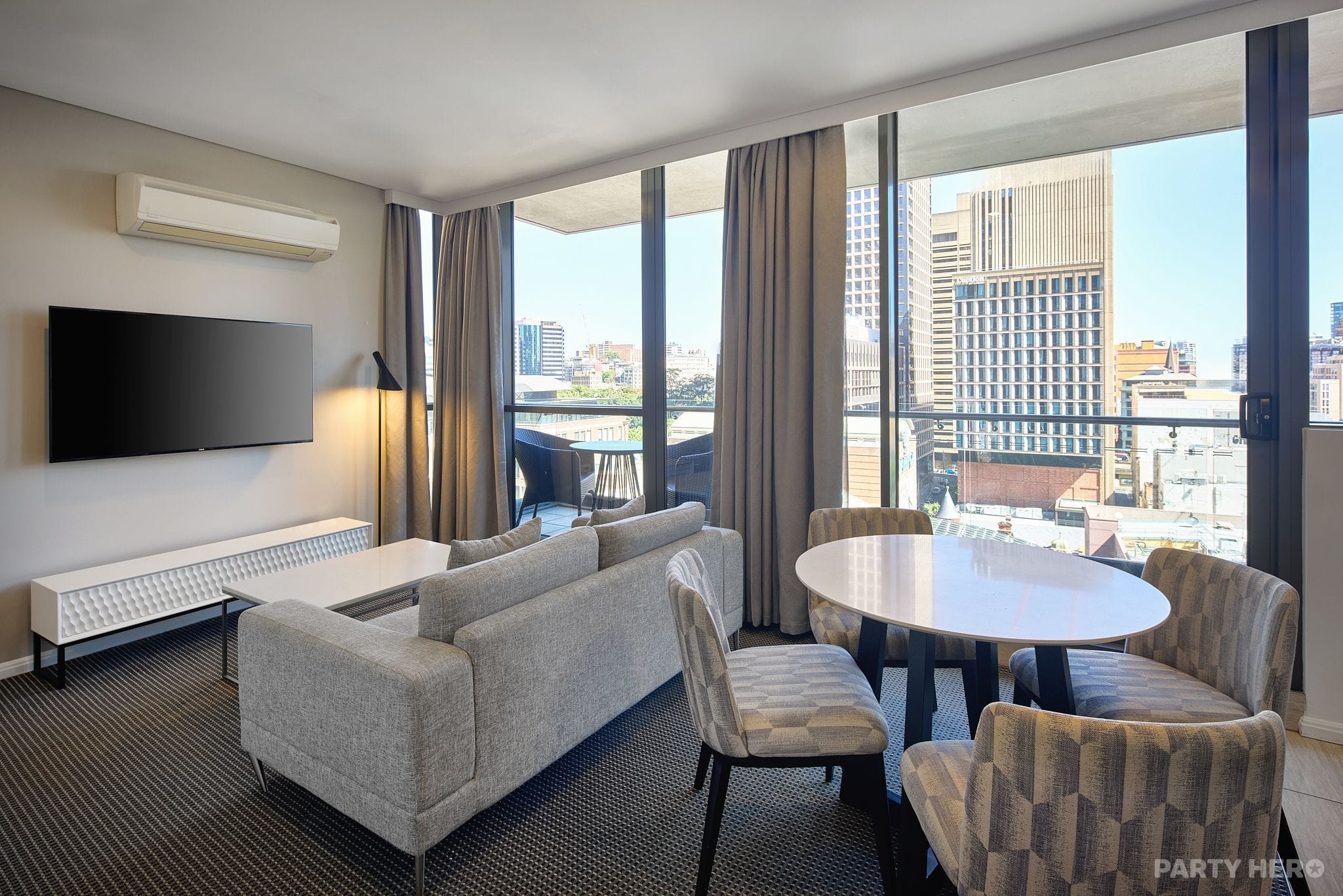 Meriton Suites Campbell Street - serviced apartments in Sydney
