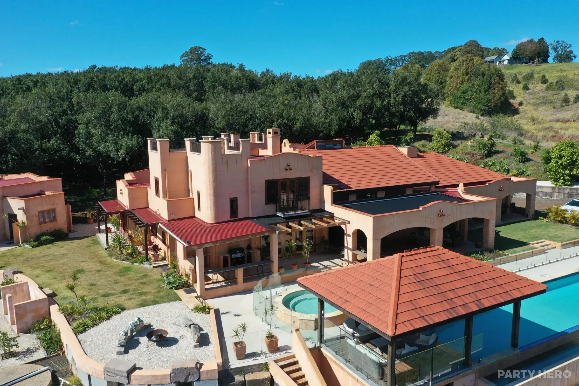 Nutting Hill Villa - party venue in Byron Bay