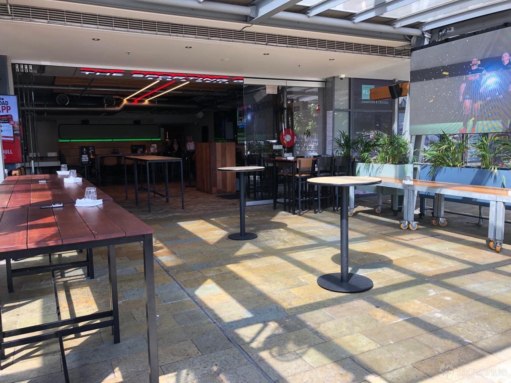 Left Wing - Darling Harbour party venue hire