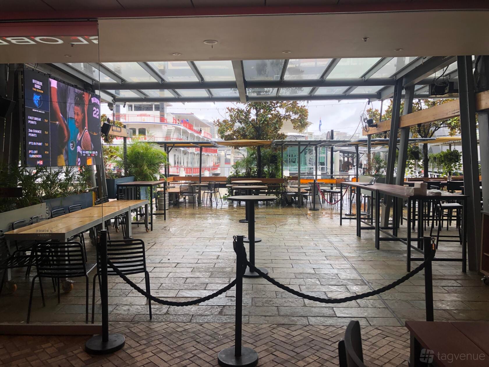 Left Wing - Darling Harbour party venue hire