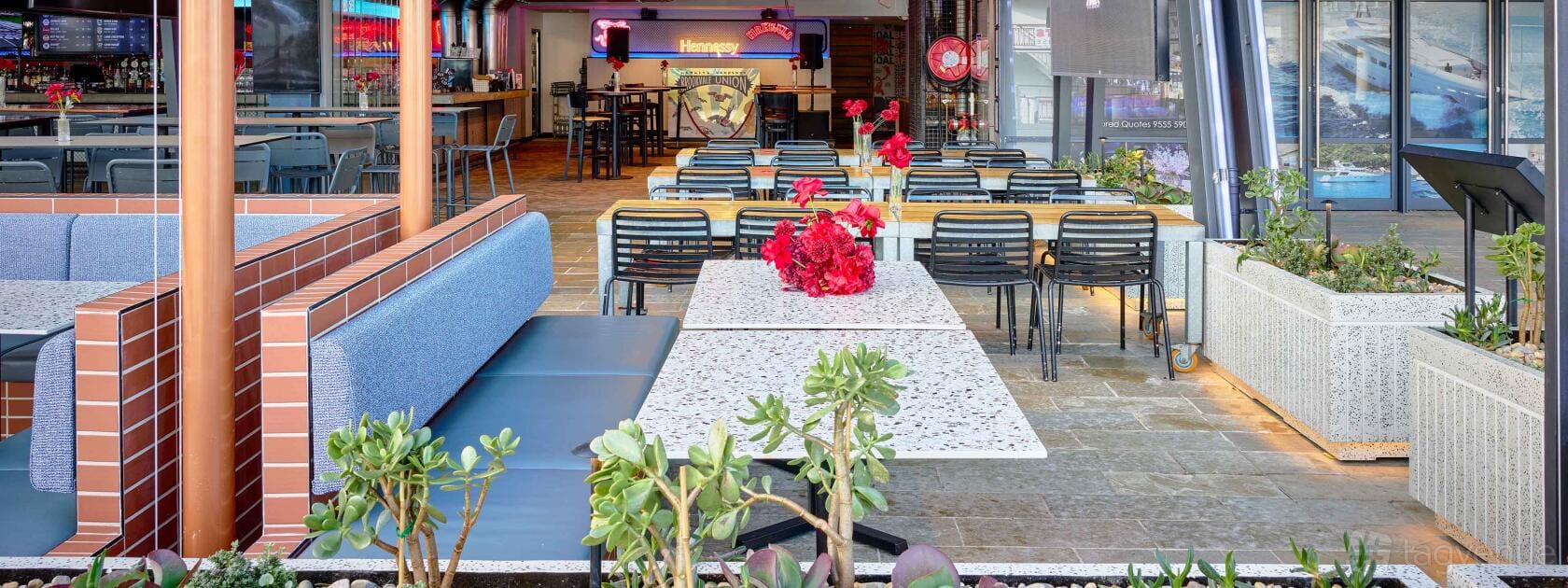 Left Wing - Darling Harbour party venue hire