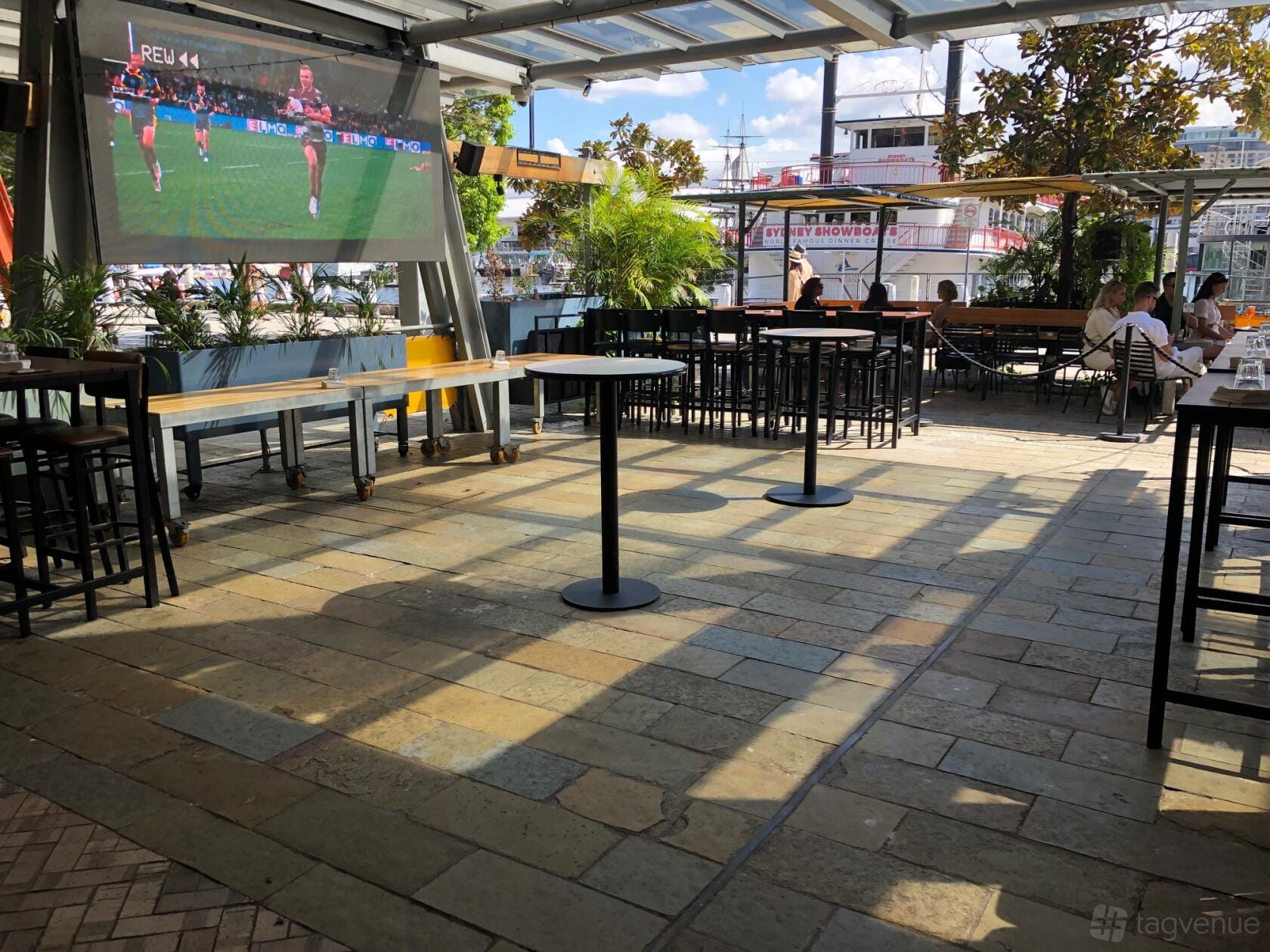Left Wing - Darling Harbour party venue hire