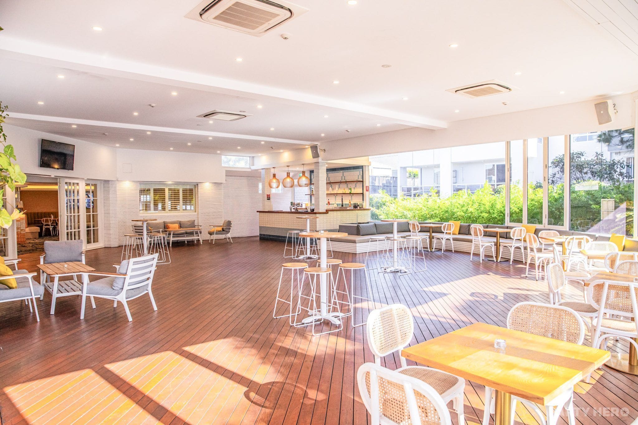 Towradgi Beach Hotel - party venue in Wollongong