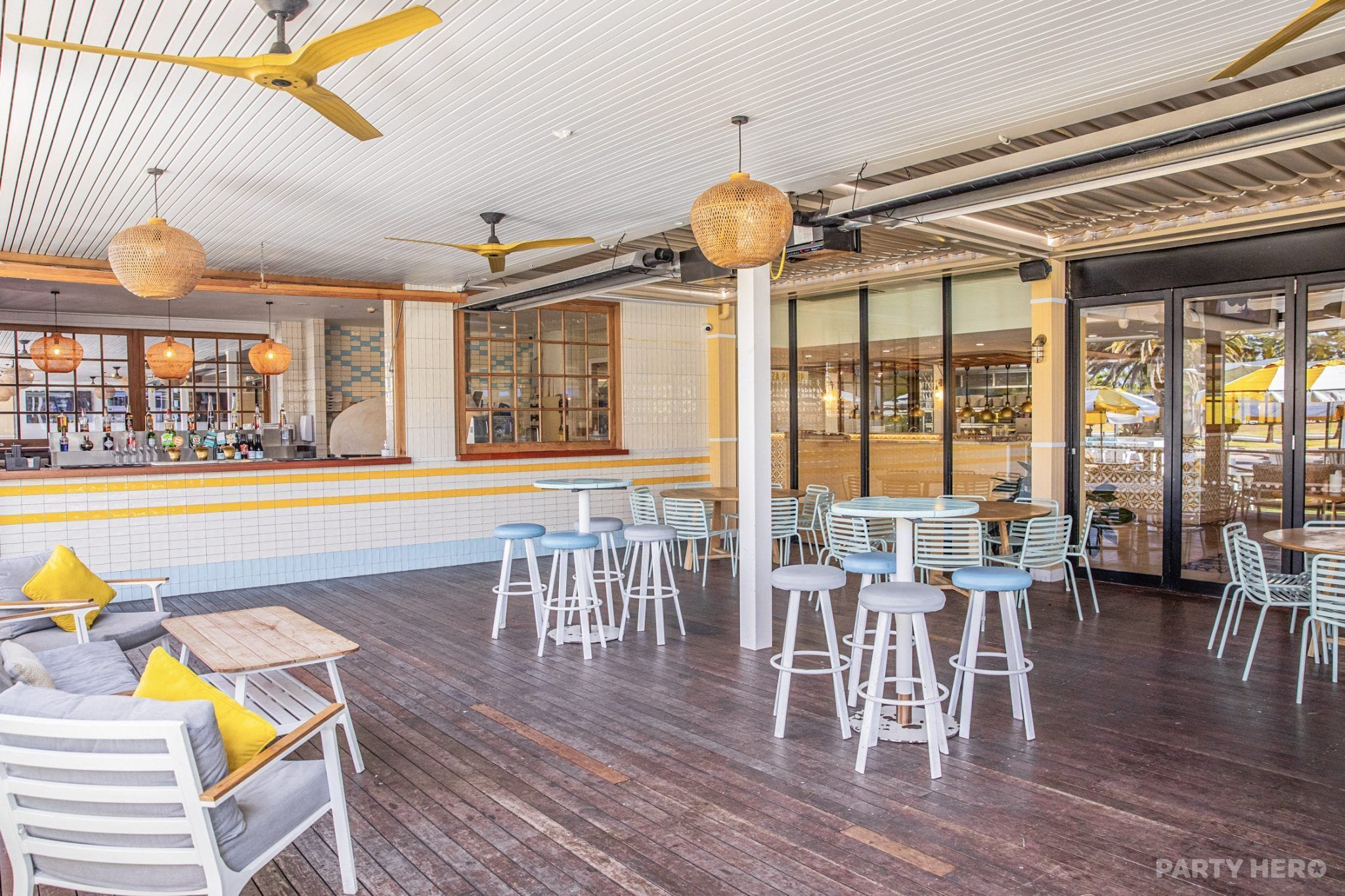 Towradgi Beach Hotel - party venue in Wollongong