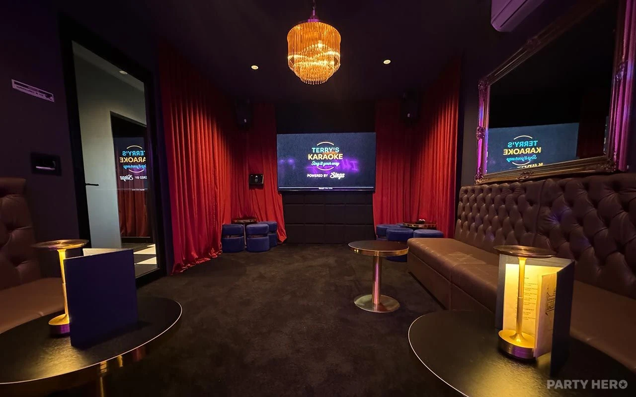 Terry's Karaoke & Piano Bar