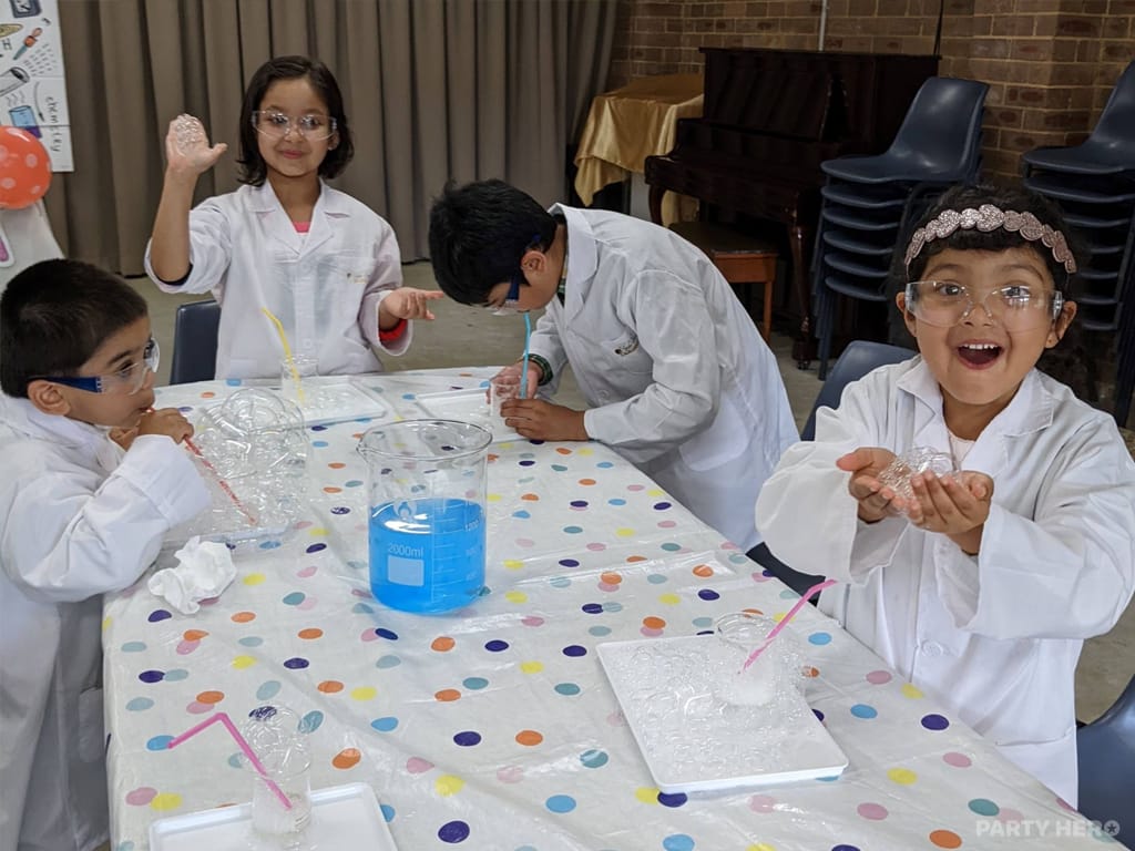 Super Little Scientists activity in Sydney - group bookings
