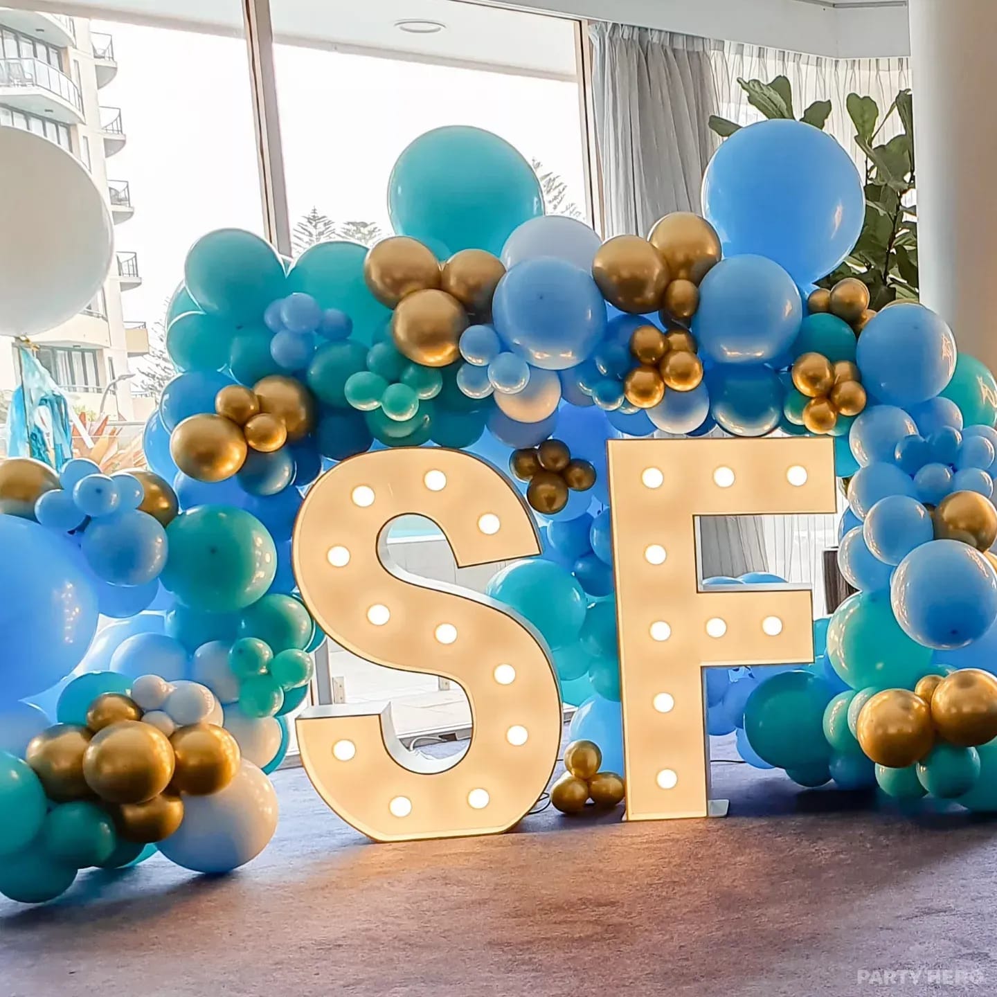 The Balloon Stylist activity in Sydney - group bookings