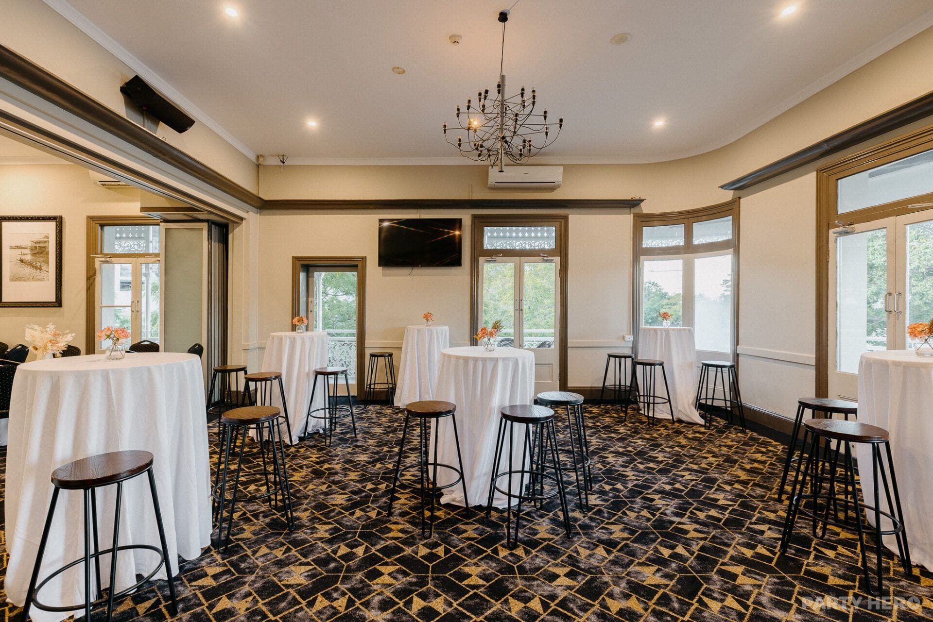 Regatta Hotel - party venue in Brisbane