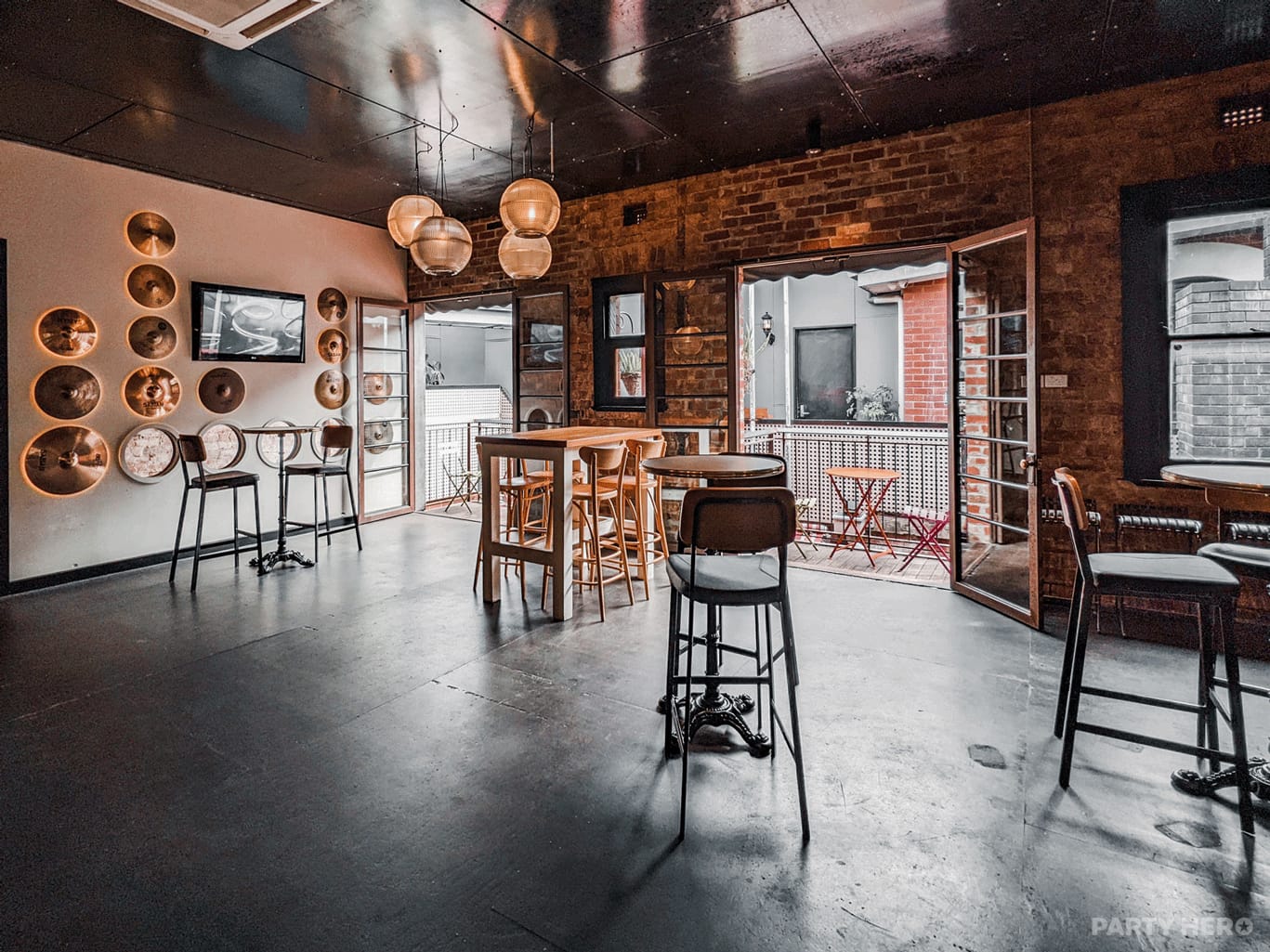 The Bridge Hotel - party venue in Melbourne