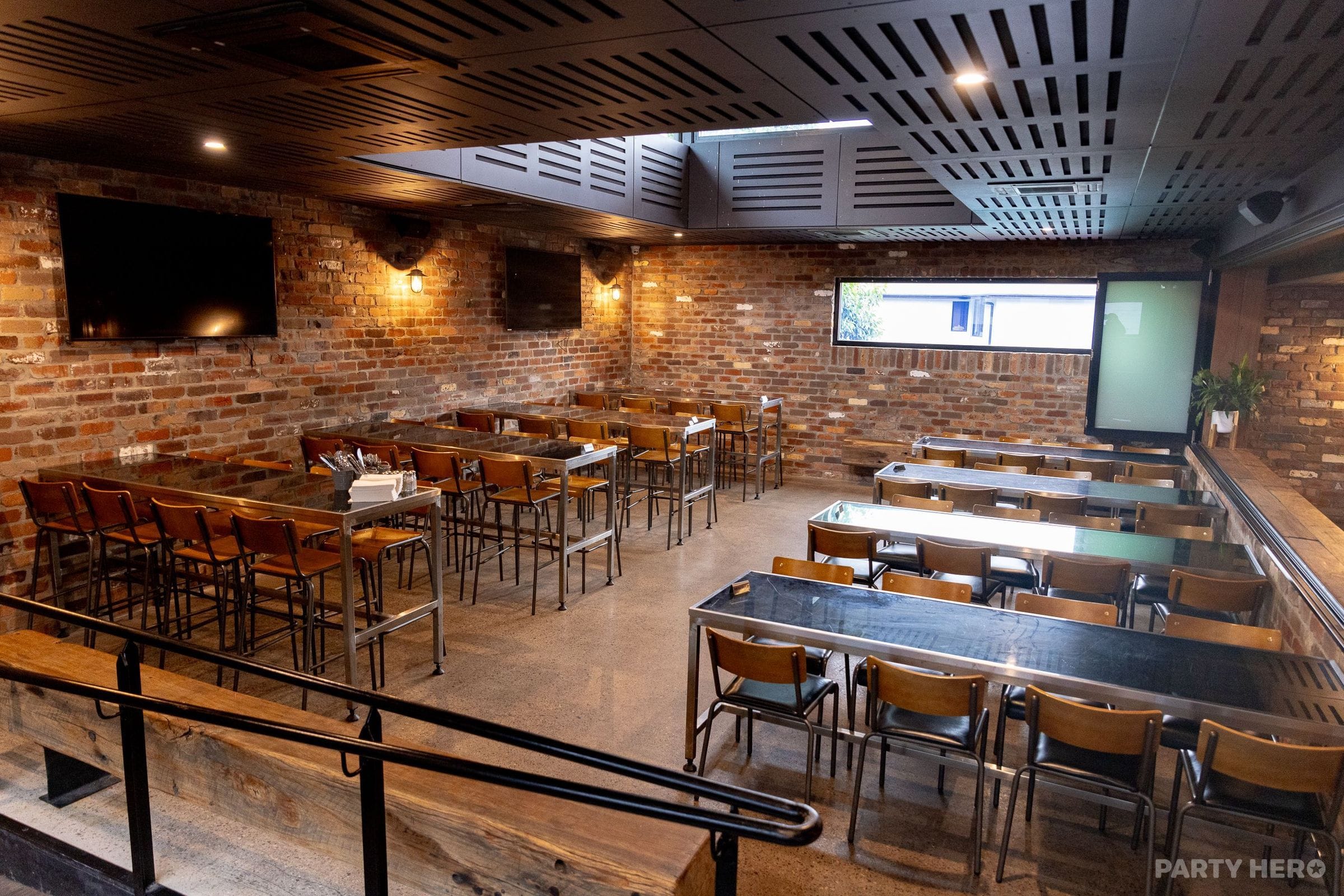 Blackbutt Hotel - party venue in Newcastle