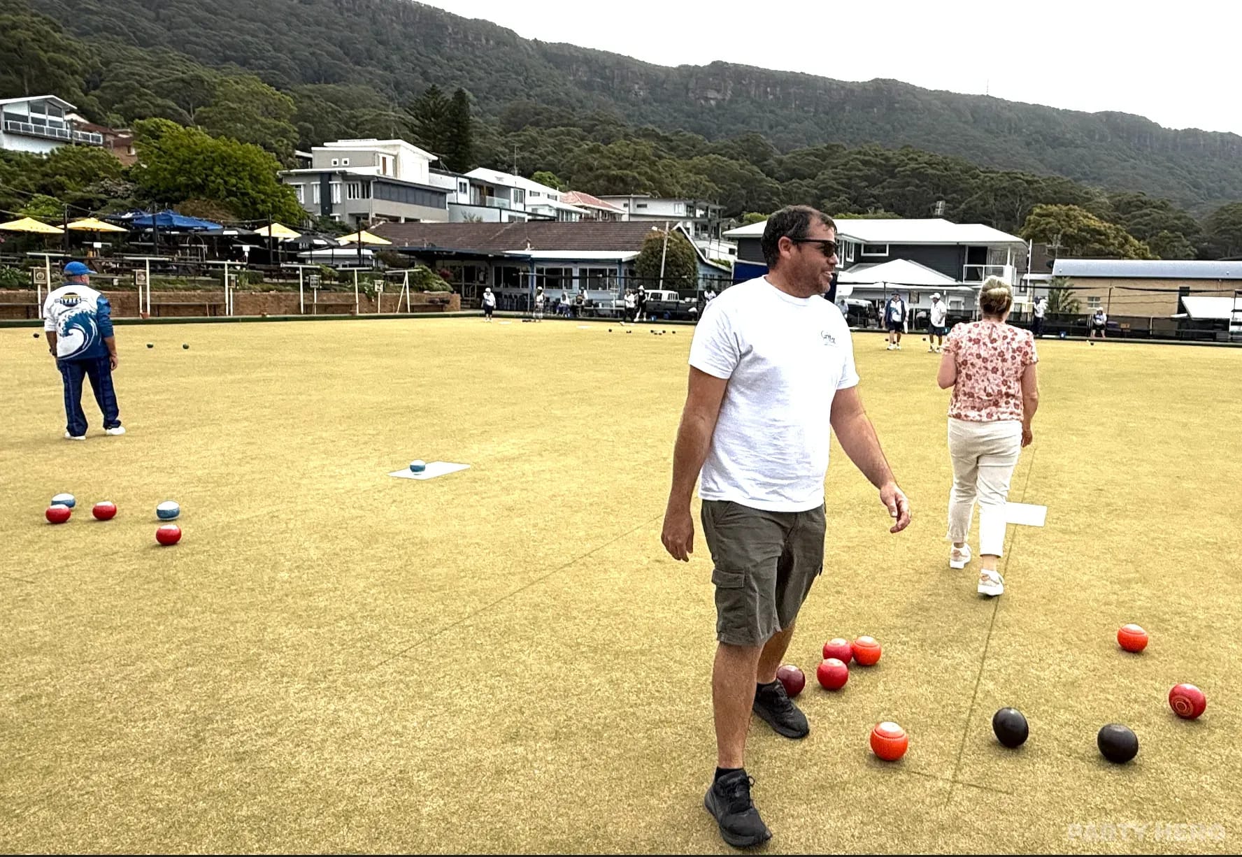 The Wombarra Bowlo - barefoot bowls in Wollongong