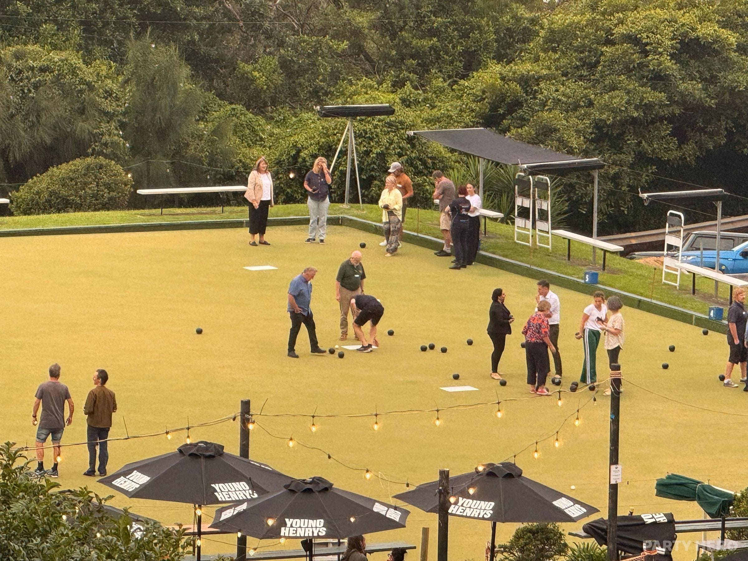 The Wombarra Bowlo - barefoot bowls in Wollongong