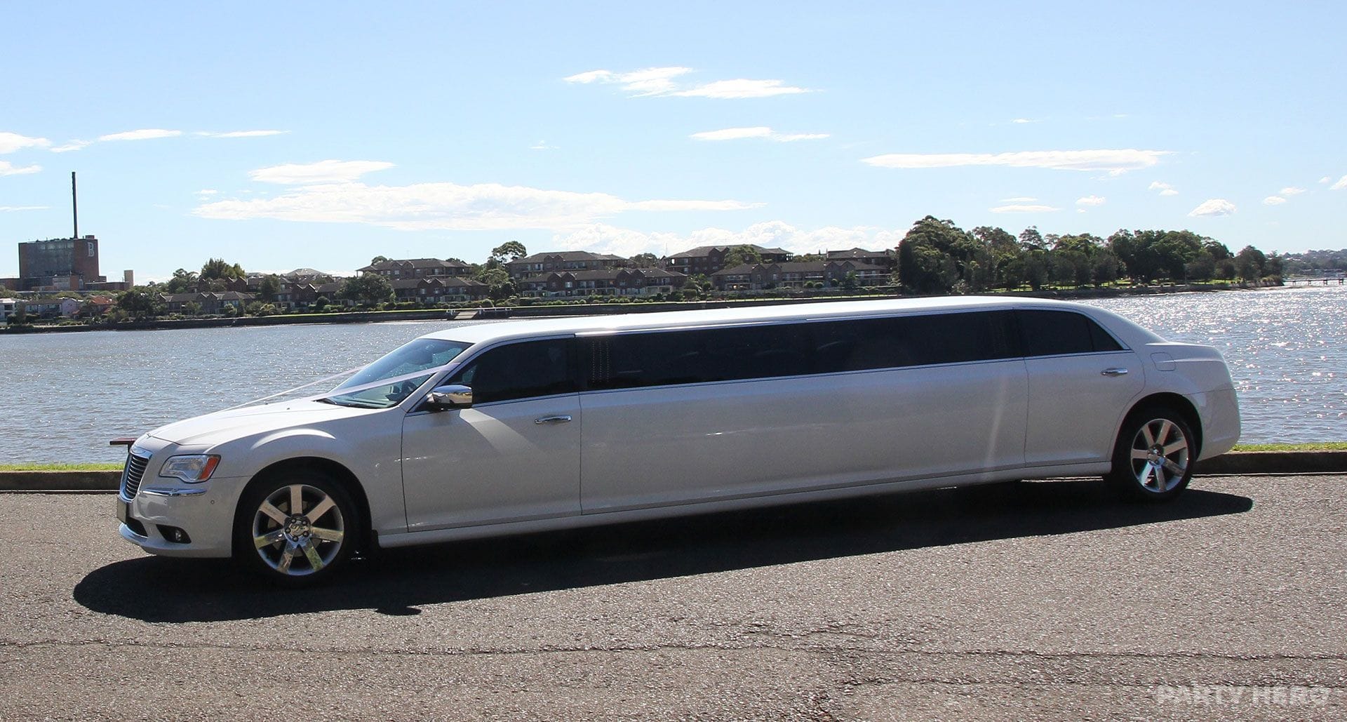 Astra Limousines activity in Sydney - group bookings