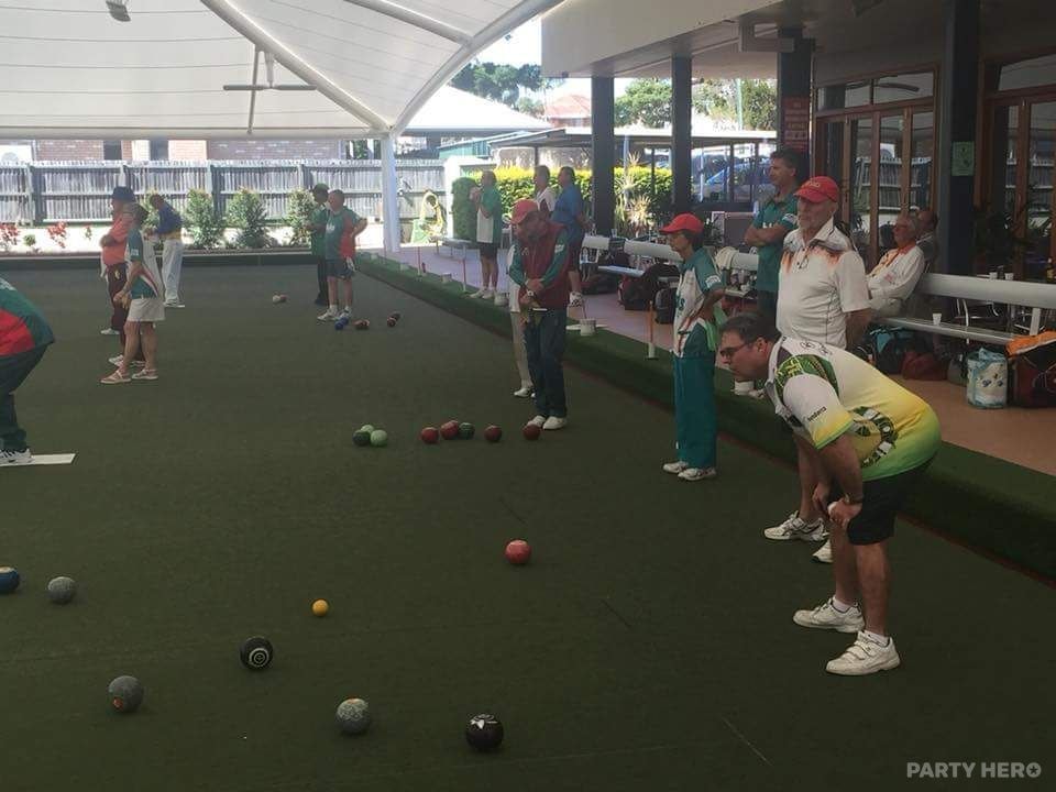 Club Manly - barefoot bowls in Brisbane