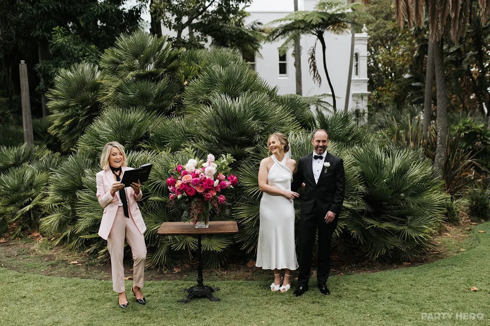 Love Lisa Celebrant - celebrants in the Southern Highlands