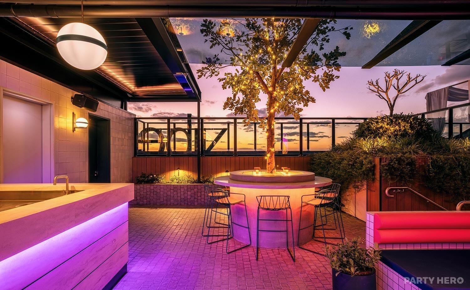 Above 319 at Vibe Hotel Darling Harbour - party venue hire
