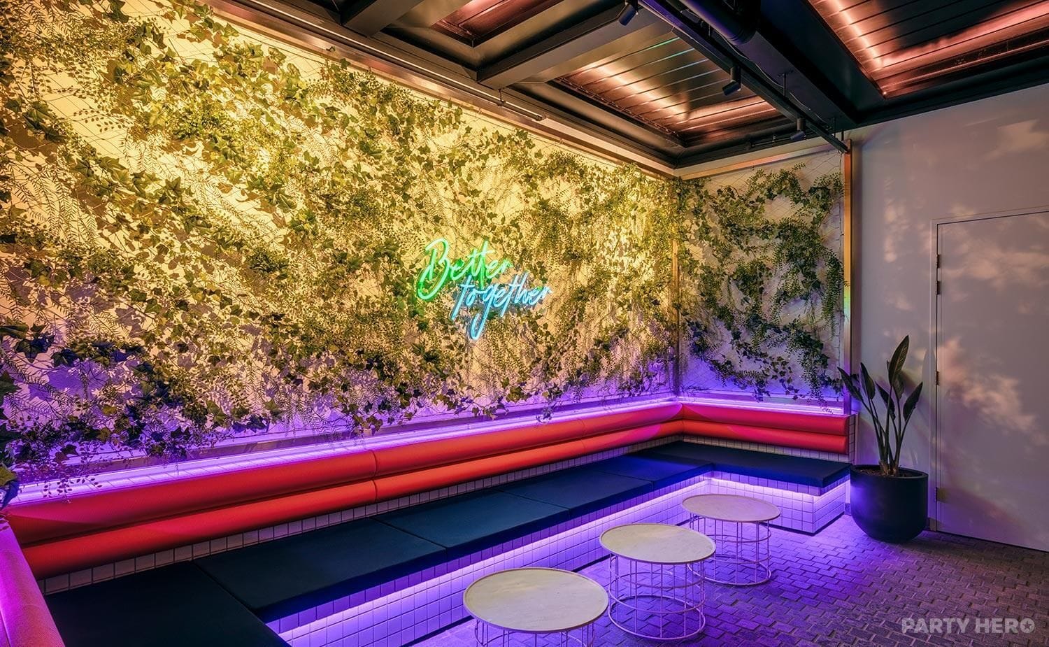 Above 319 at Vibe Hotel Darling Harbour - party venue hire